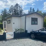 Apartmán Knus Relaxchalet Met Prive Hottub