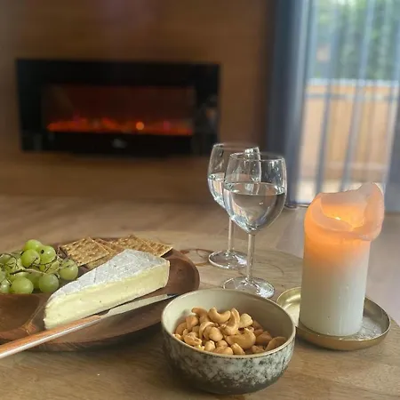 Apartment Knus Relaxchalet Met Privé Hottub