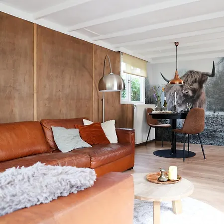 Knus Relaxchalet Met Prive Hottub *
