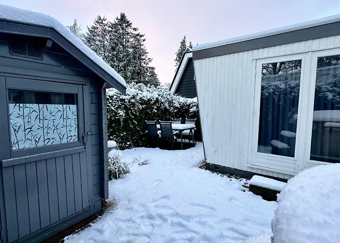 Apartment Knus Relaxchalet Met Prive Hottub