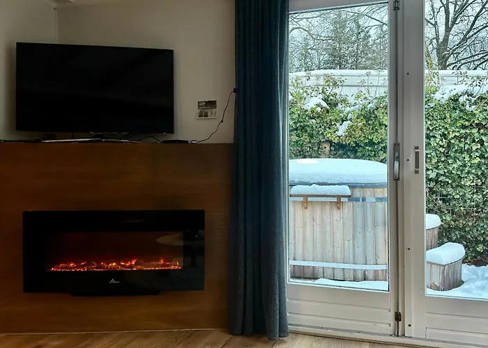 Appartamento Knus Relaxchalet Met Privé Hottub Voorthuizen