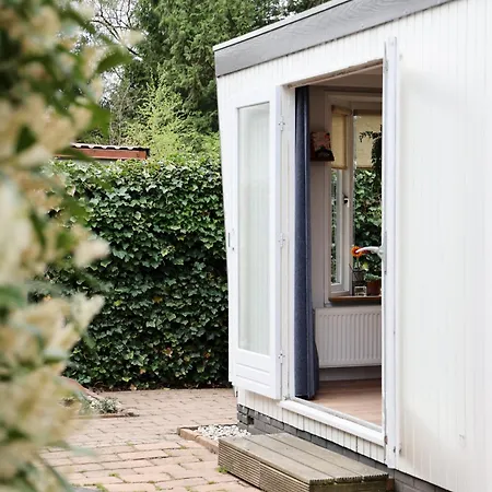 Knus Relaxchalet Met Prive Hottub Вортхёйзен