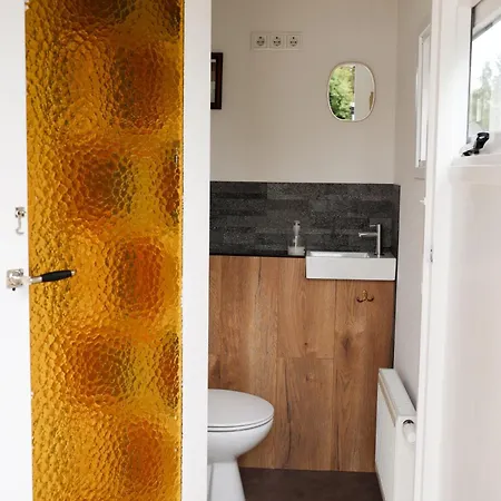 Апартаменты Knus Relaxchalet Met Prive Hottub Вортхёйзен